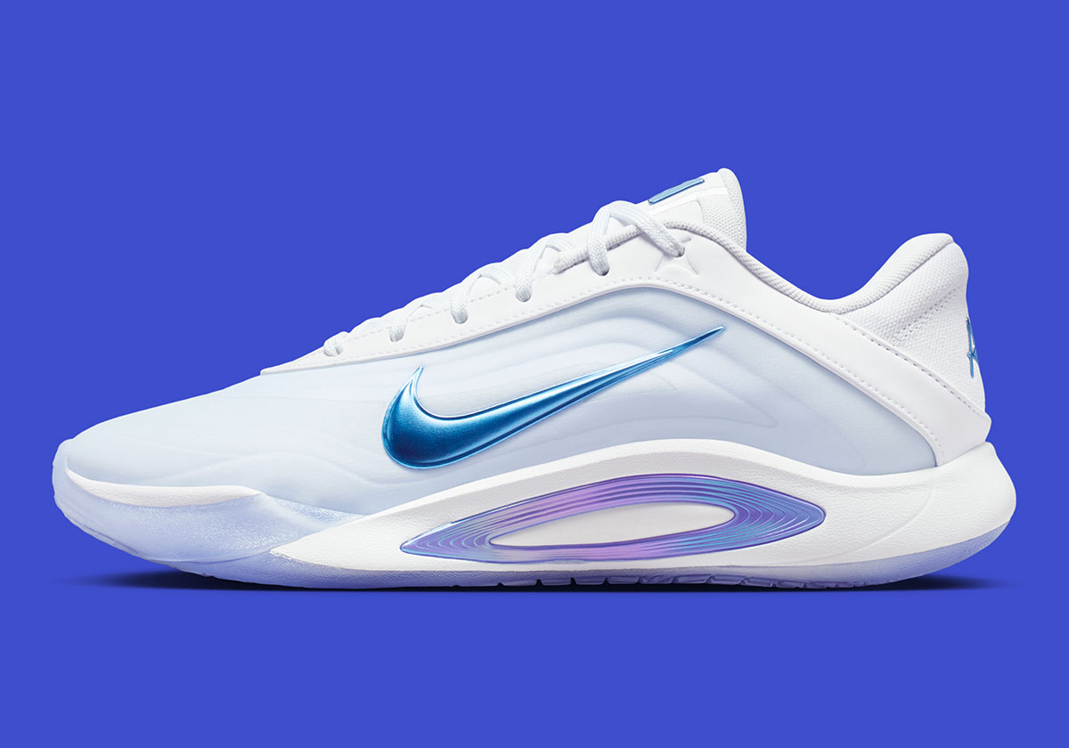 Nike AOne White Sapphire