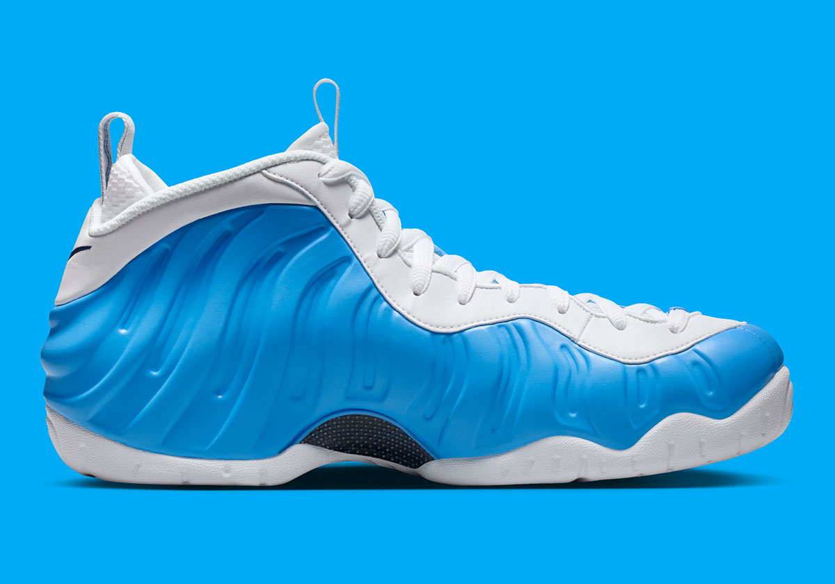 Nike Air Foamposite Pro UNC 2026