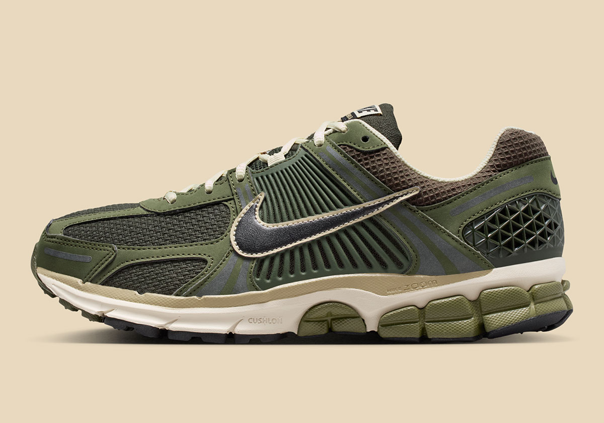 Nike Zoom Vomero 5 Army Olive