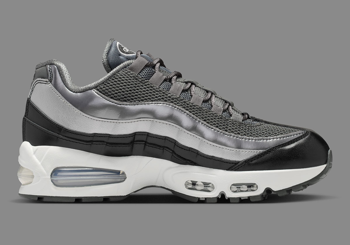 Nike Air Max 95 Metallic Silver