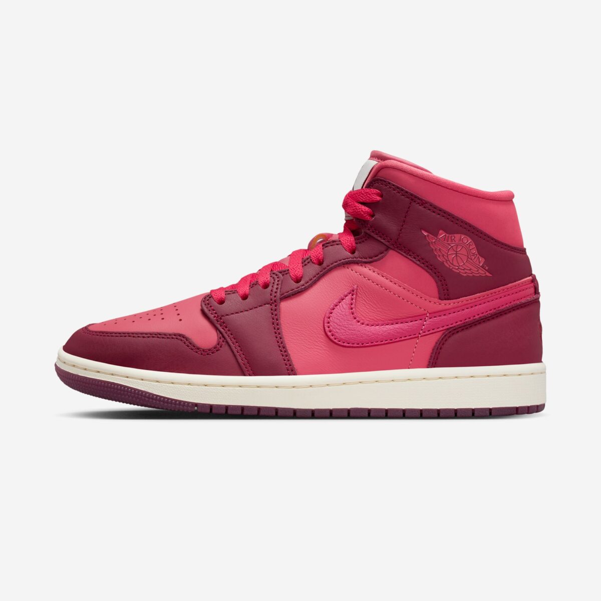 Air Jordan 1 Mid SE Valentines Day