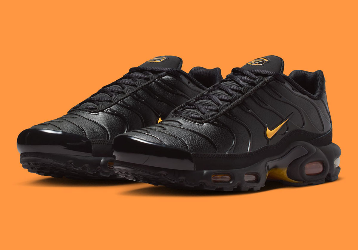 Nike Air Max Plus Leather Black Orange 2026