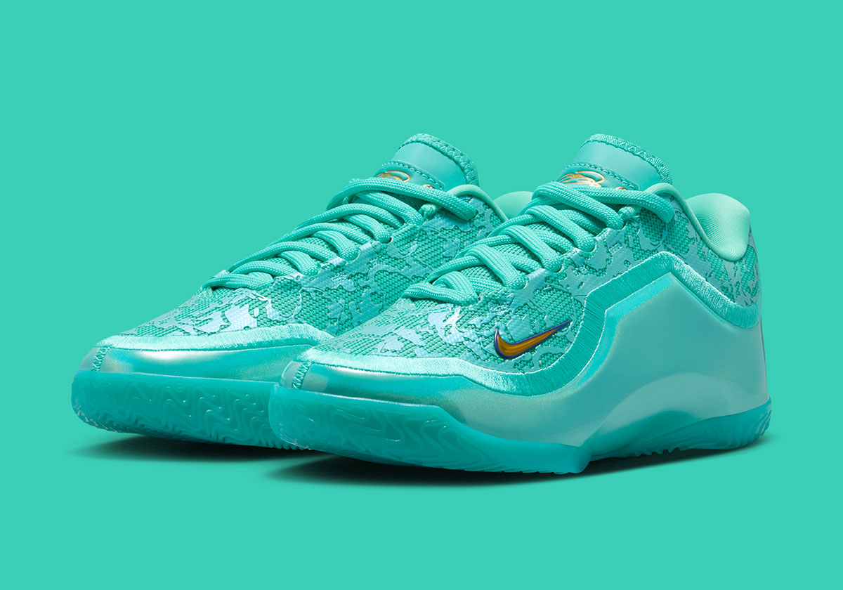 Nike LeBron 23 Honor The King