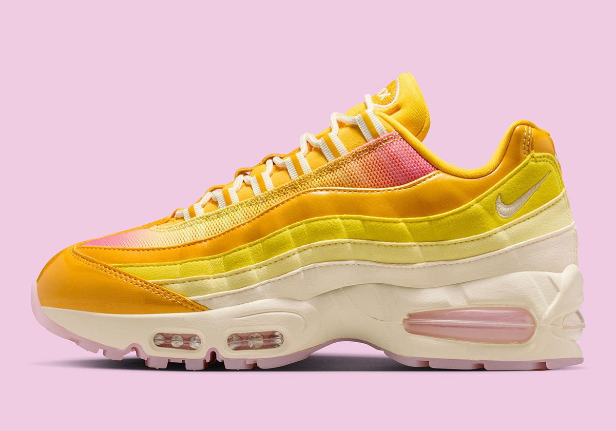 Nike Air Max 95 University Gold