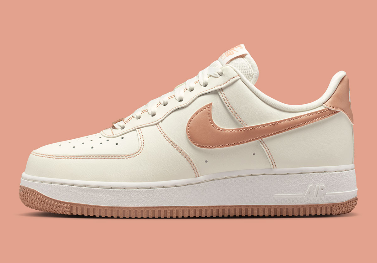 Nike Air Force 1 Low Rose Gold