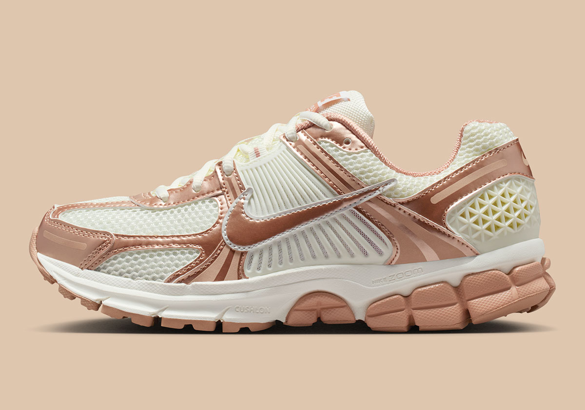 Женские Nike Zoom Vomero 5 Rose Gold