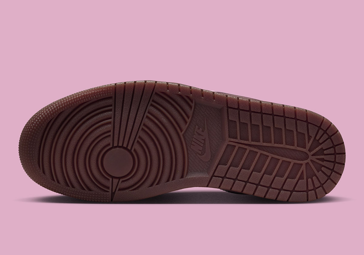 Air Jordan 1 Low Light Chocolate