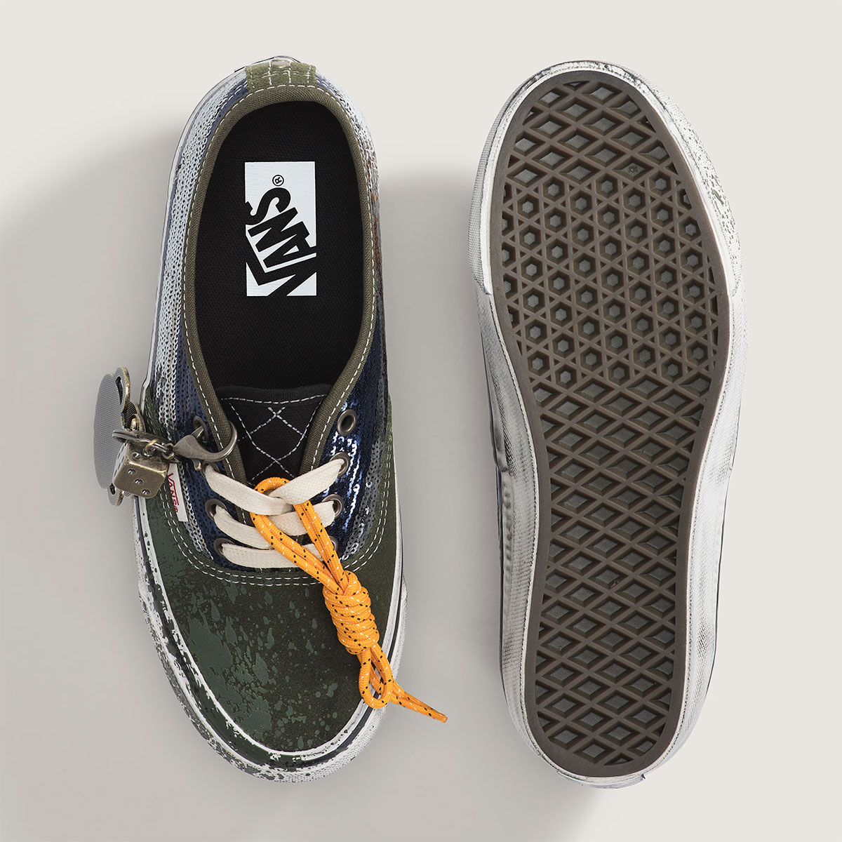 Vans Authentic Premium Charms Pack Multi-Color