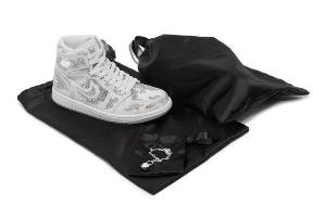 Swarovski x Air Jordan 1 High OG Vast Grey HF6248-002