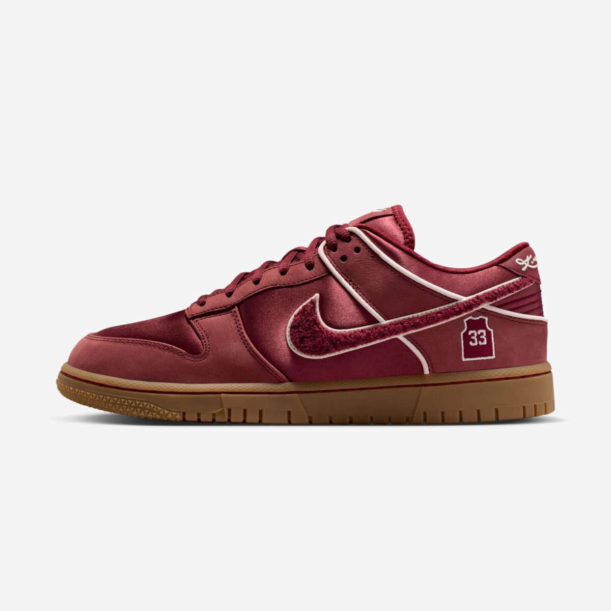 Kobe Bryant x Nike Dunk Low Lower Merion Away 2026 IM0581-600
