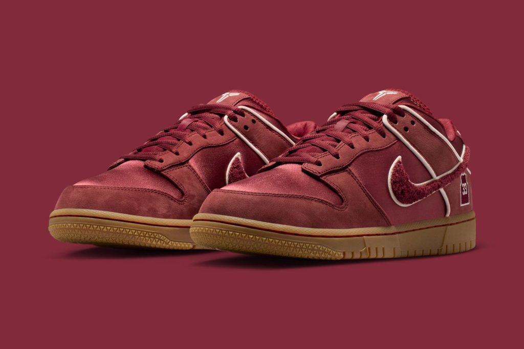 Kobe Bryant x Nike Dunk Low Lower Merion Away 2026 IM0581-600