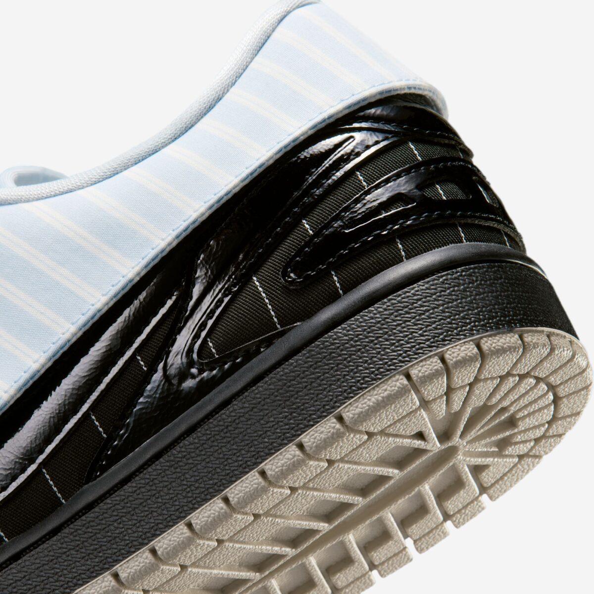 Air Jordan 1 Low MM Suit & Tie IR7554-001