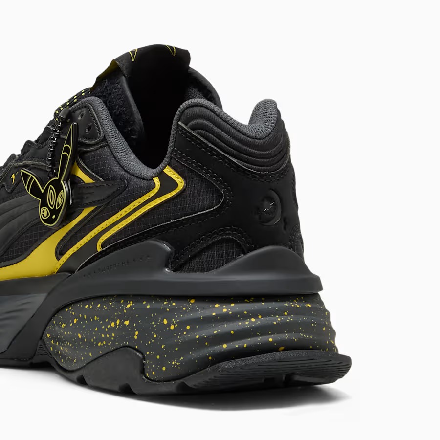 Pokemon x PUMA Fade Umbreon 2026 407024-01