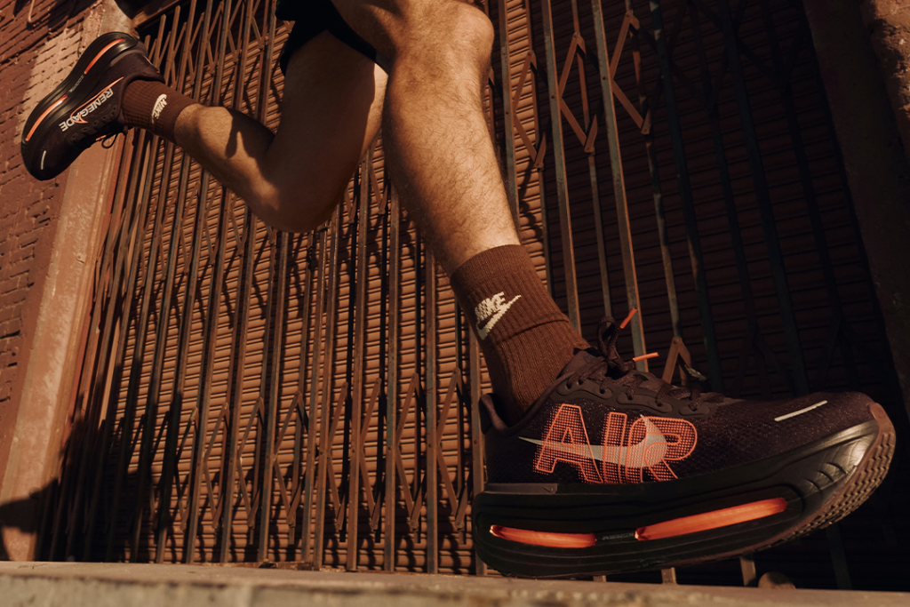 Renegade x Nike Vomero Premium IQ7314-200