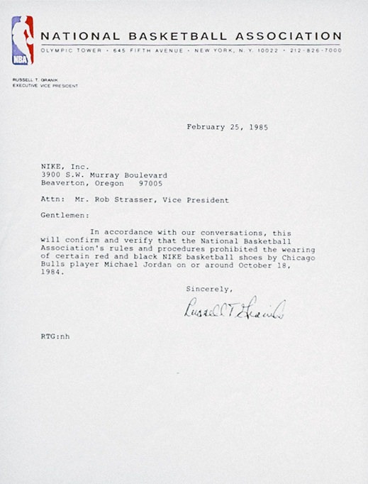 Air Jordan 1 Low OG Banned 2026 IW6276-001