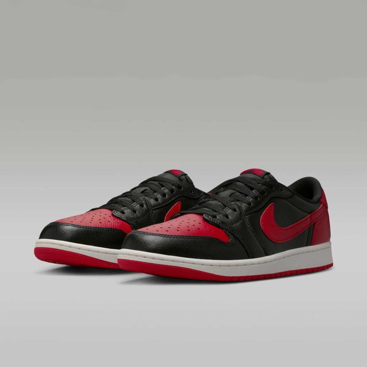 Air Jordan 1 Low OG Banned 2026 IW6276-001