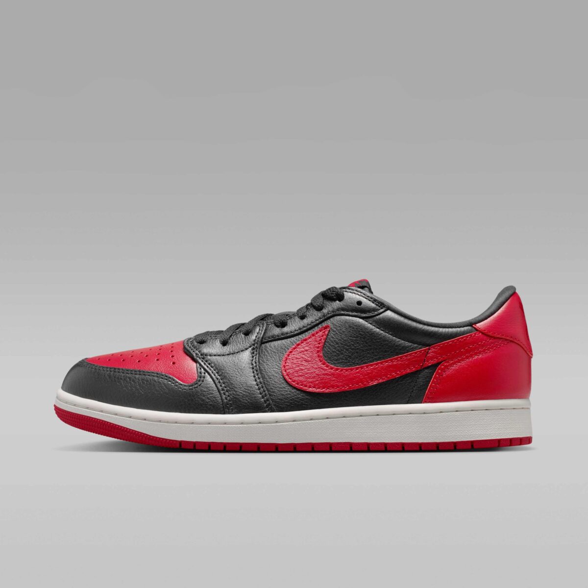 Air Jordan 1 Low OG Banned 2026 IW6276-001