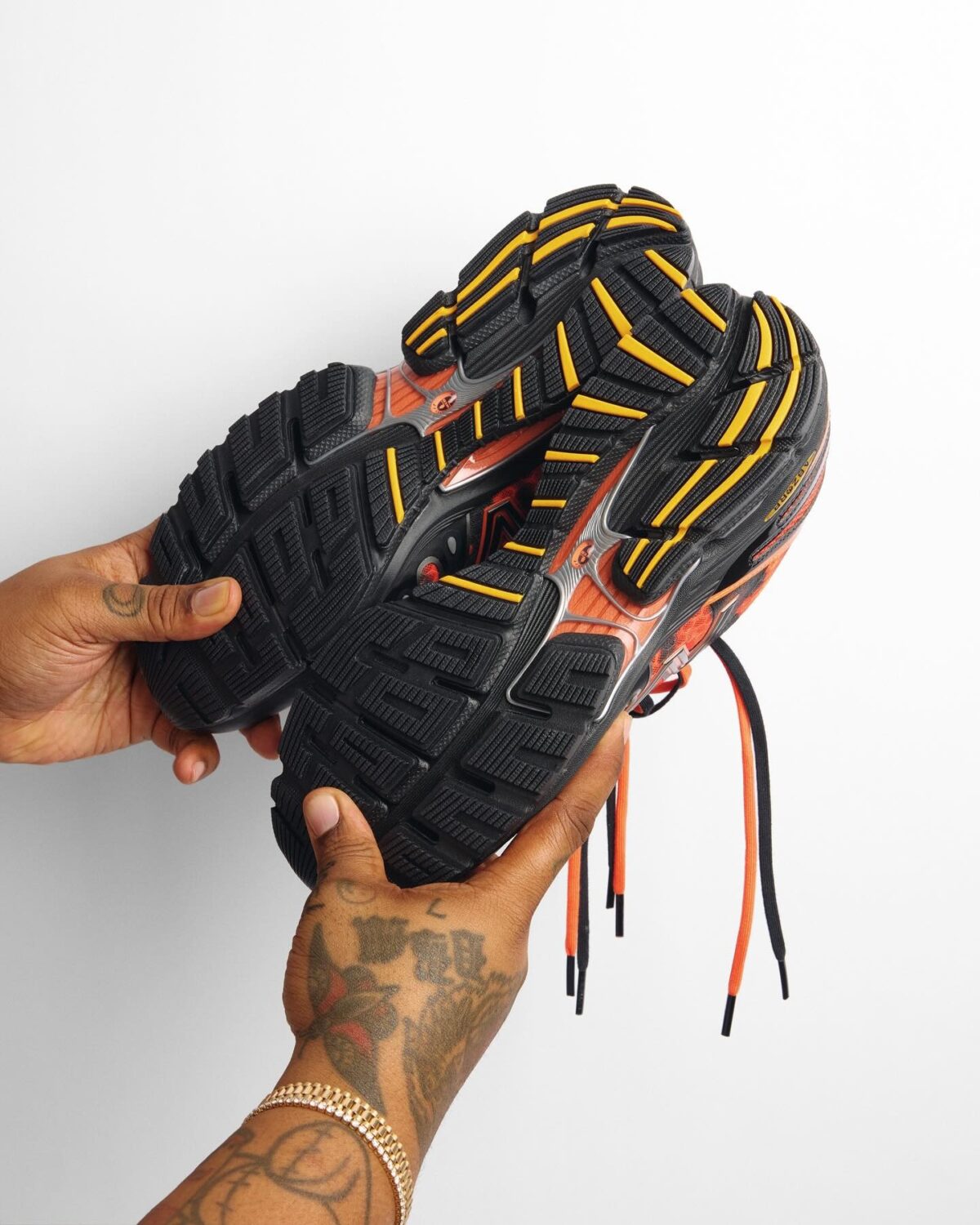 Joe Freshgoods x New Balance 1890 Finger Waves U189065N