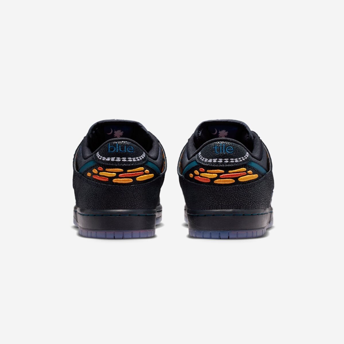 Bluetile x Nike SB Dunk Low Butterfly 2026  IQ1323-001