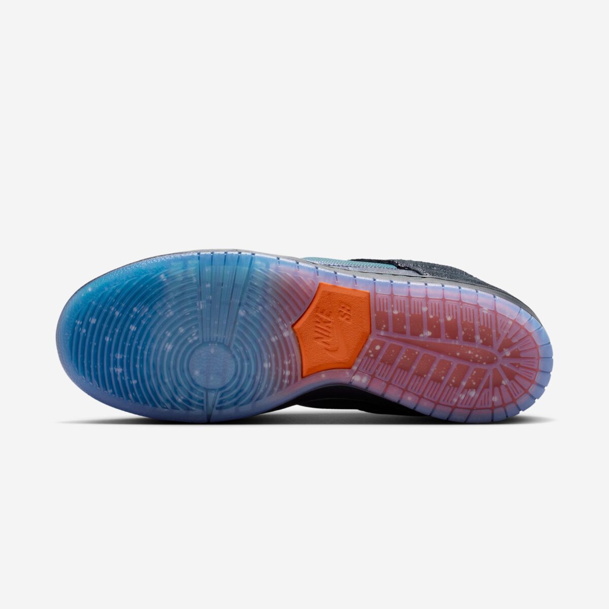 Bluetile x Nike SB Dunk Low Butterfly 2026  IQ1323-001