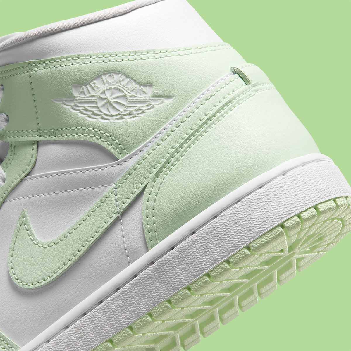 Air Jordan 1 Mid Volt Tint 2026 BQ6472-123