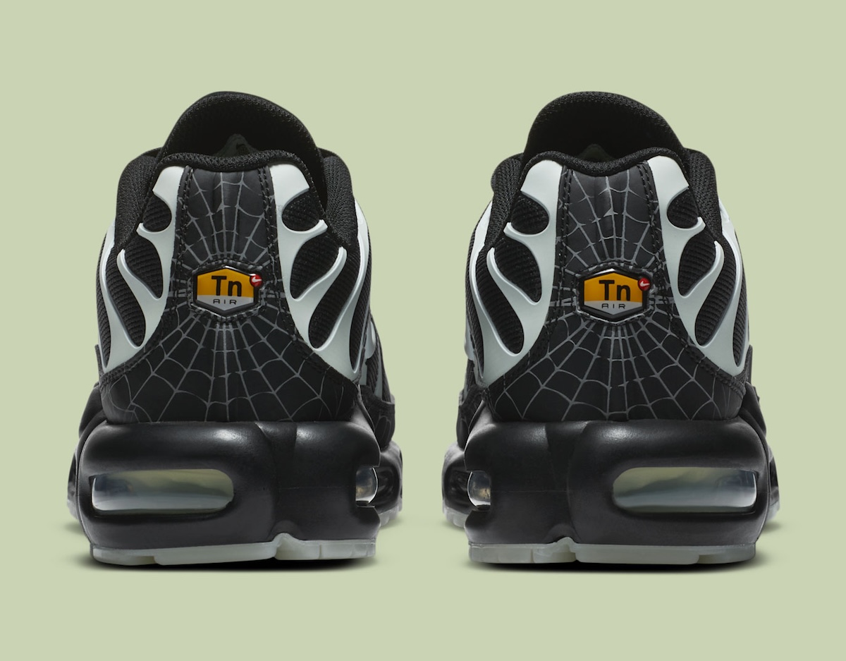 Nike Air Max Plus Spider Web 2026 DD4004-001