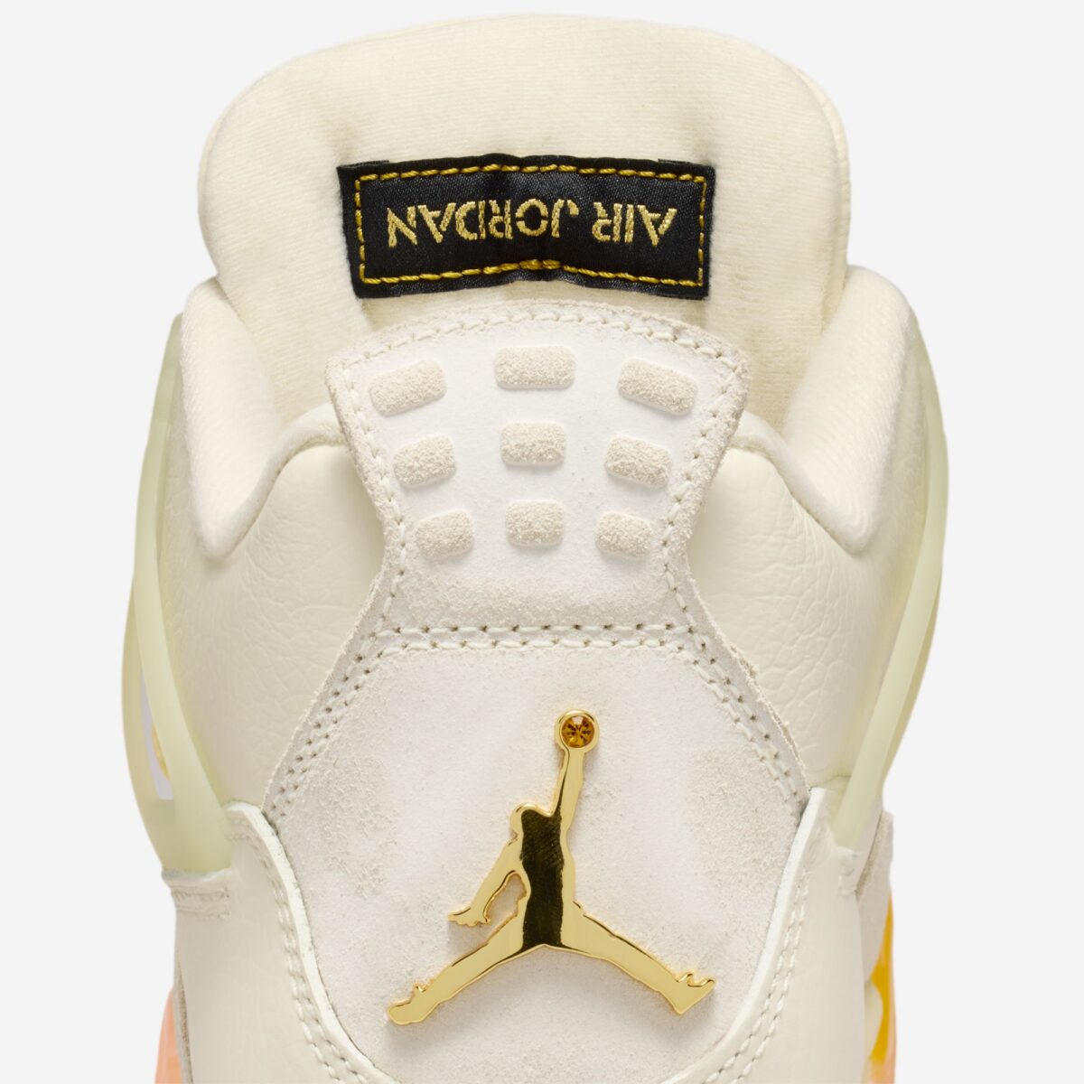 A Women’s Exclusive Air Jordan 4 Blooms This Summer 2026 HV0823-101