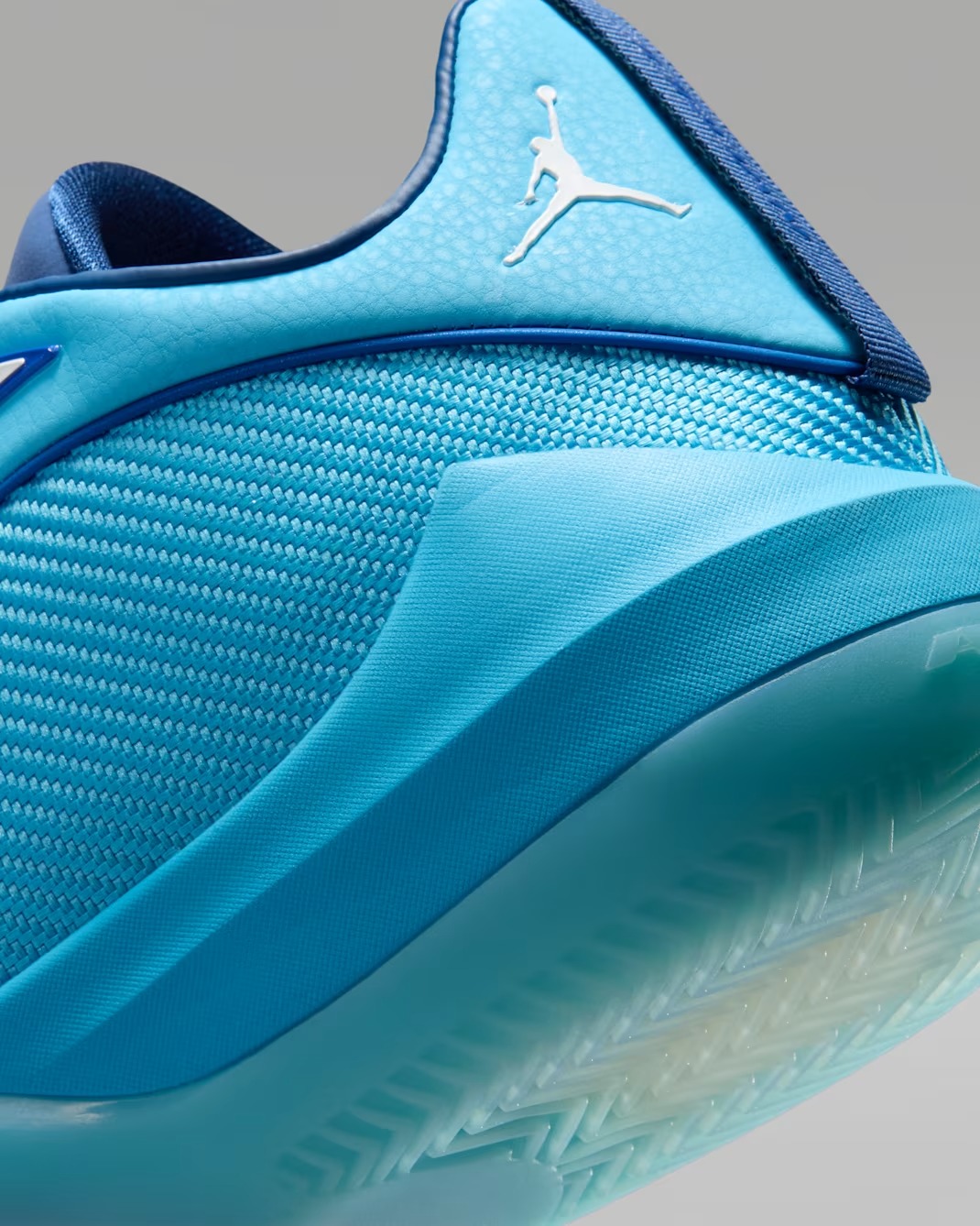Jordan Triangle Baltic Blue 2026 IB1154-400