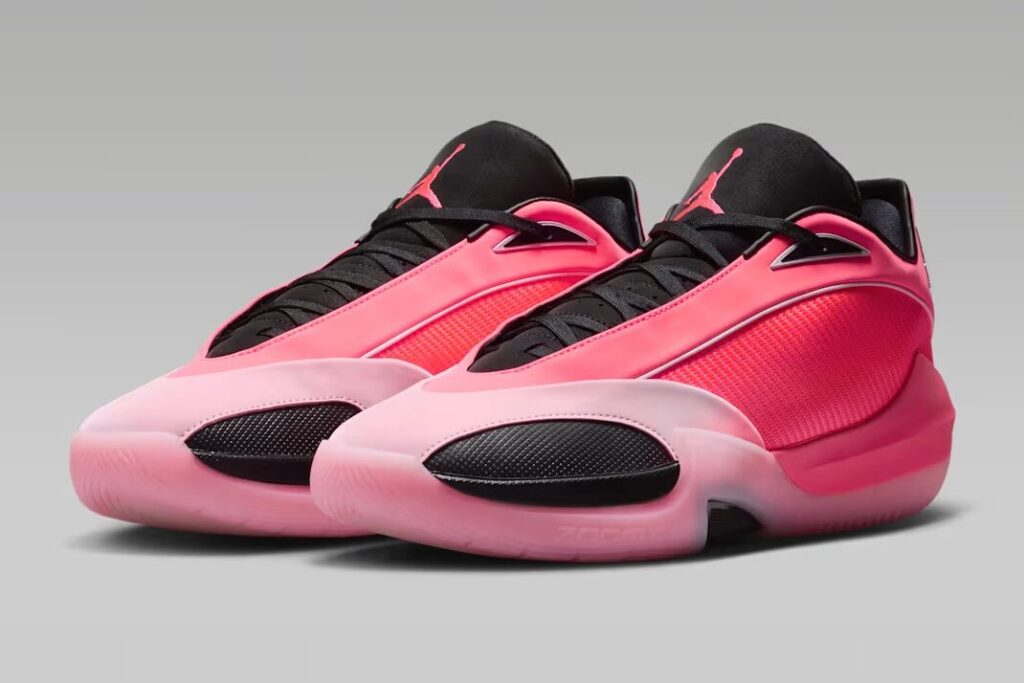 Jordan Triangle Hyper Punch 2026 IB1154-600