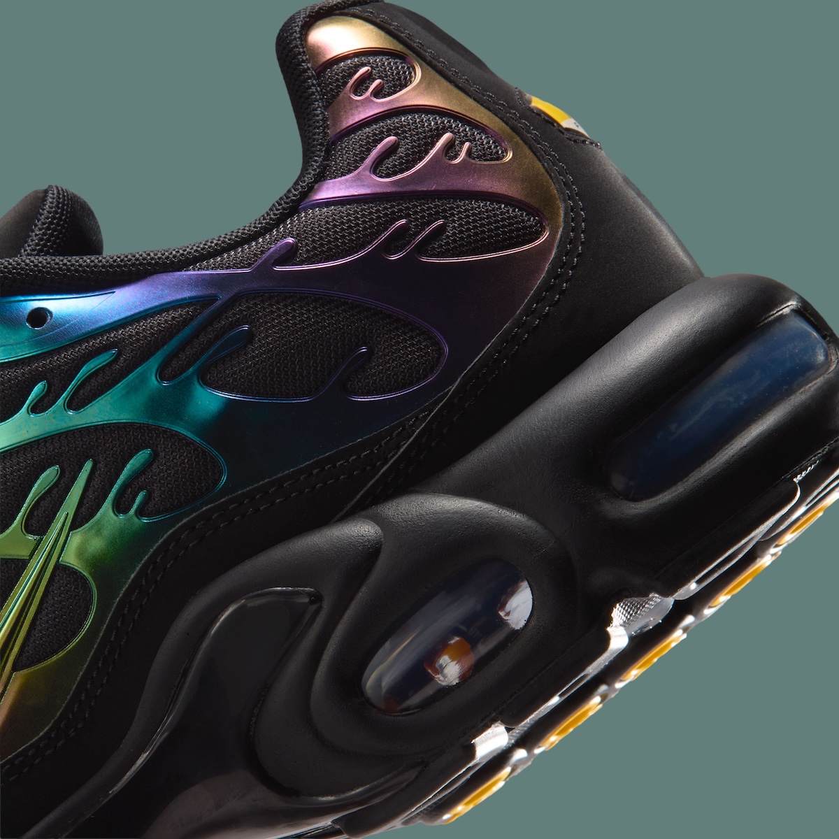 Nike Air Max Plus Oil Slick 2026 IH7960-001