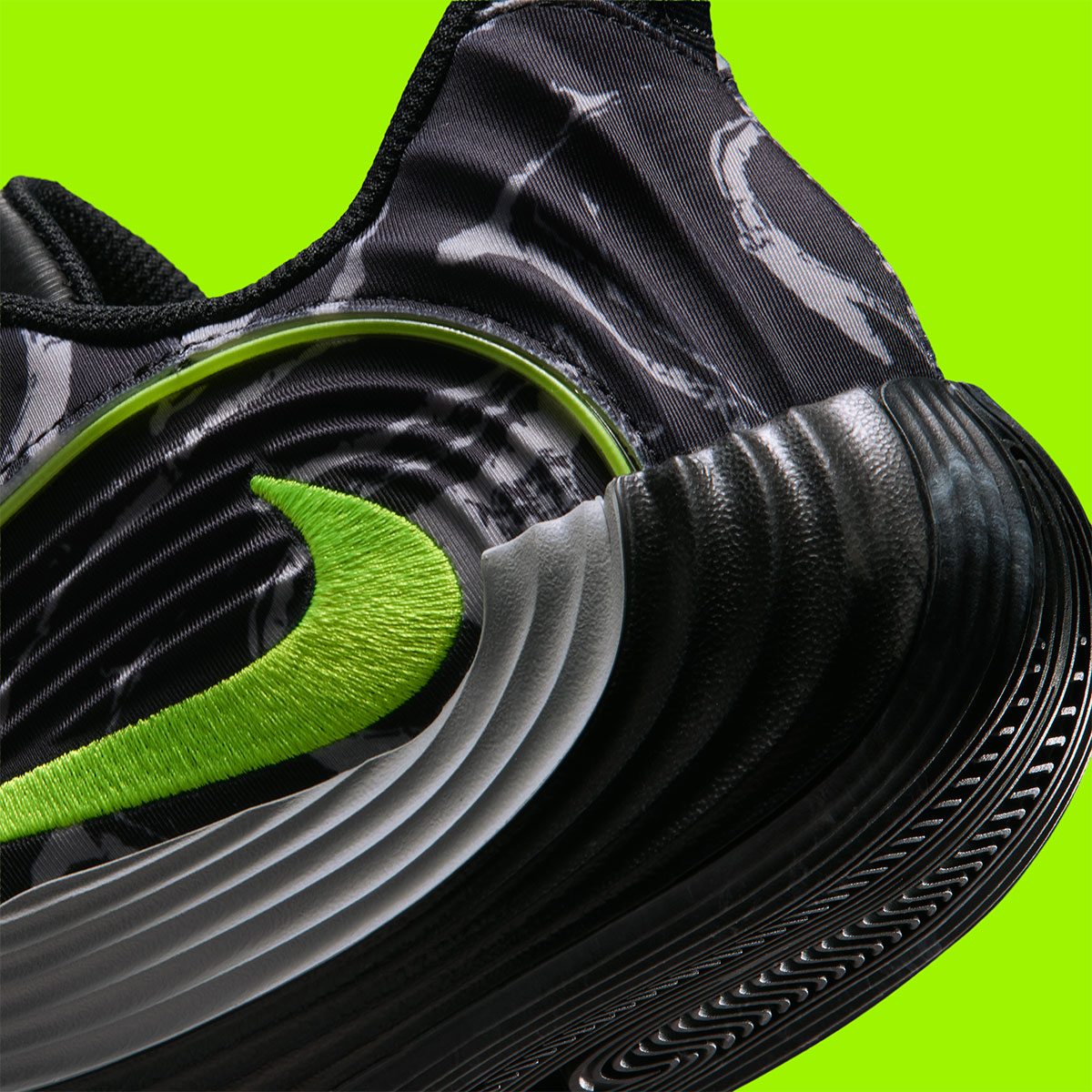 This Nike Giannis Immortality 5 Is Fresh Out The Matrix - SneakerNews.com 2026 IM5130-002