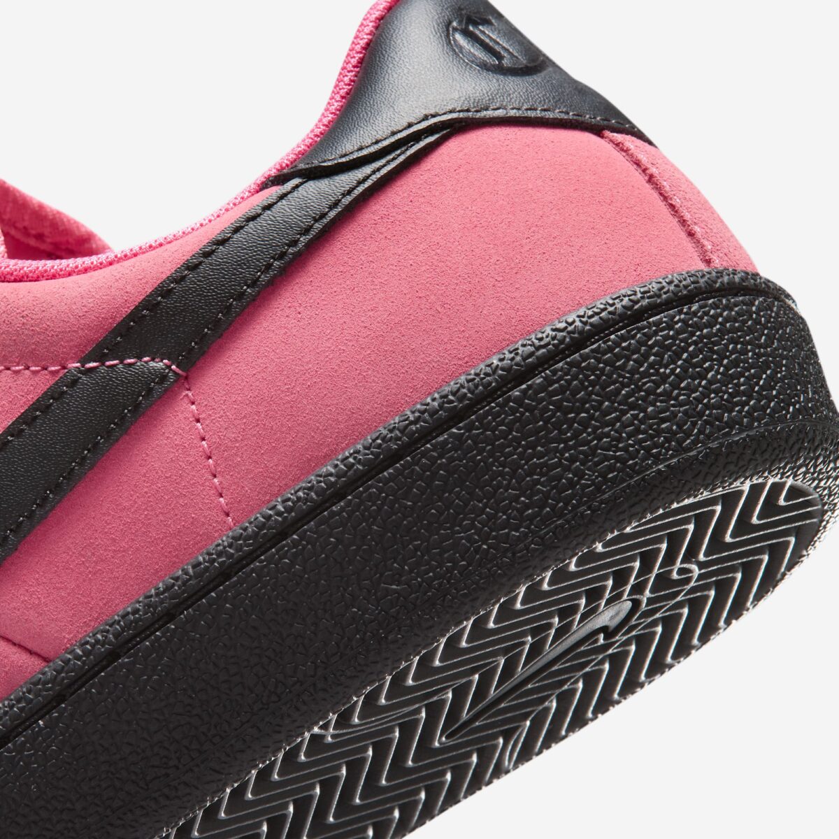 Nike SB x Tennis Classic FC Pack La Más Fina 2026 IQ8394-600