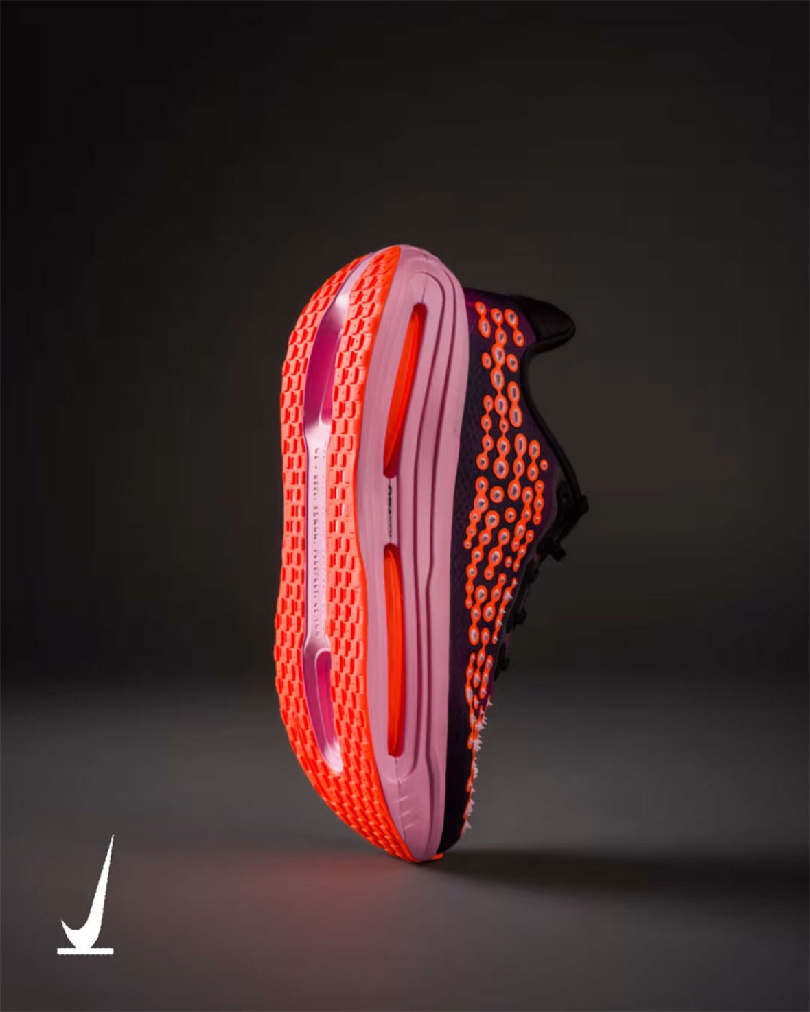 Nike Vomero Premium Otaku Approved 2026 IR2168-001