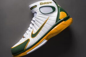 Nike Air Zoom Huarache 2K4 PE Sue Bird 2026 IW1884-100