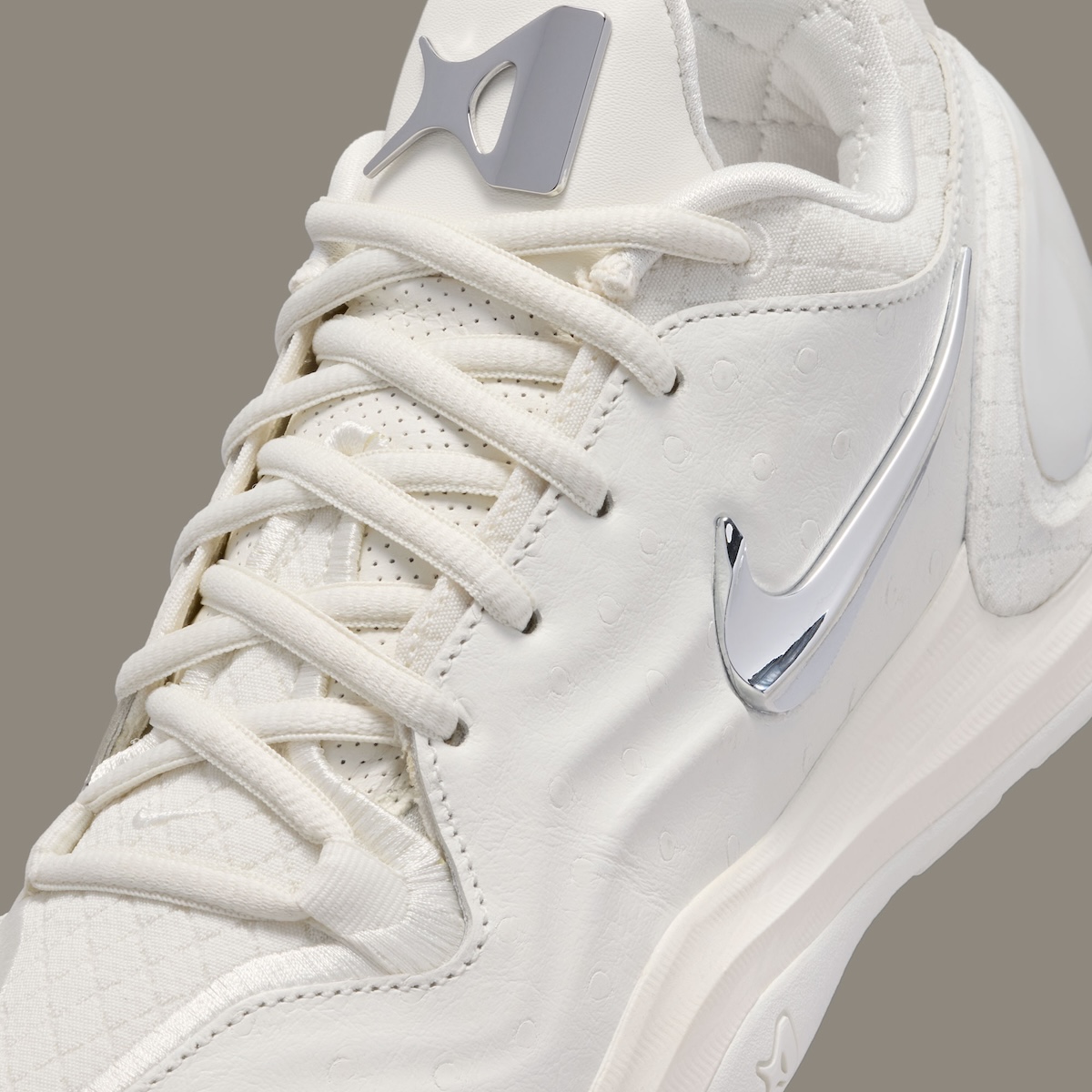 Nike A’Two White Label 2026 IX1853-100