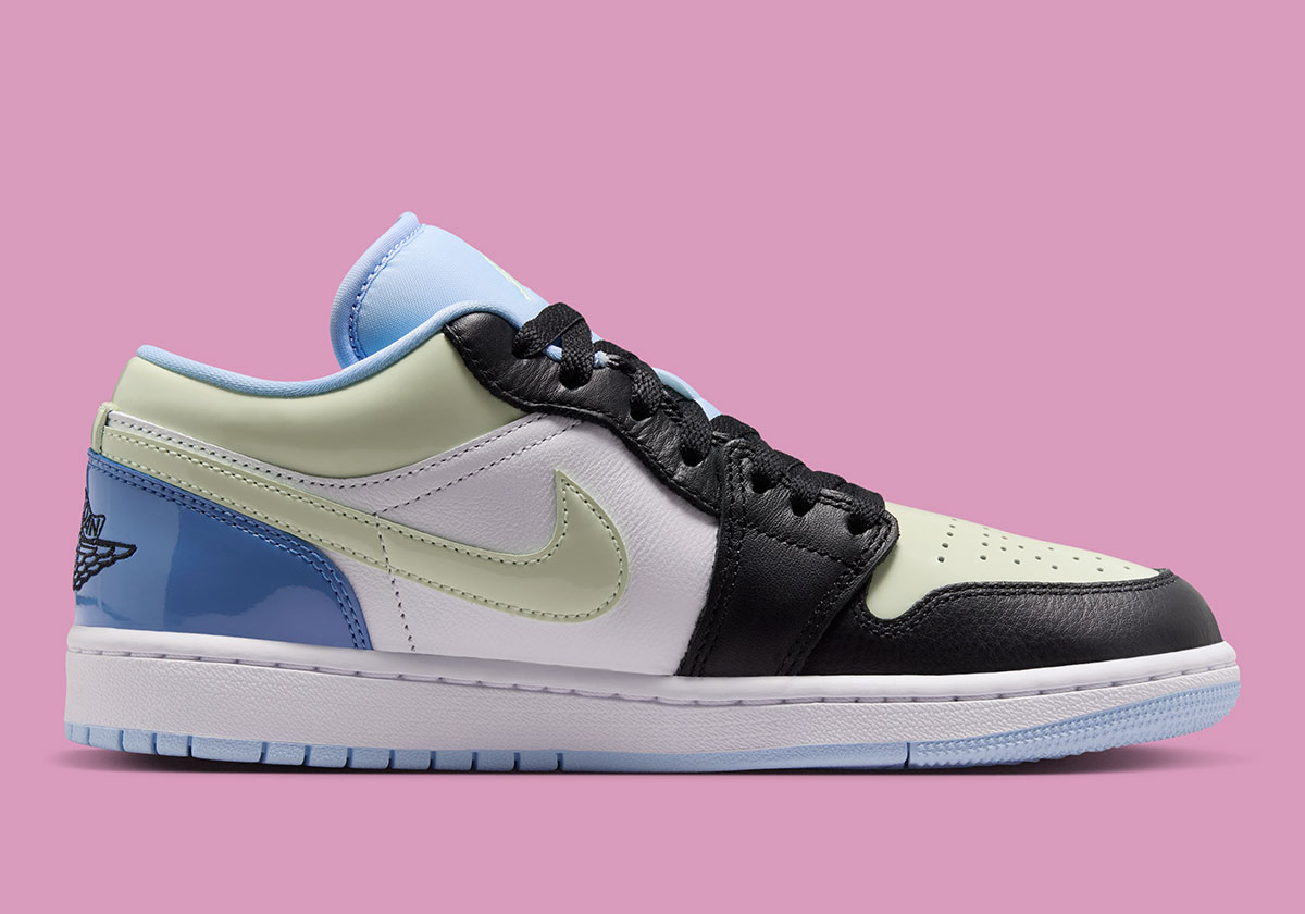 Womens Air Jordan 1 Low 2026 IX3521-010