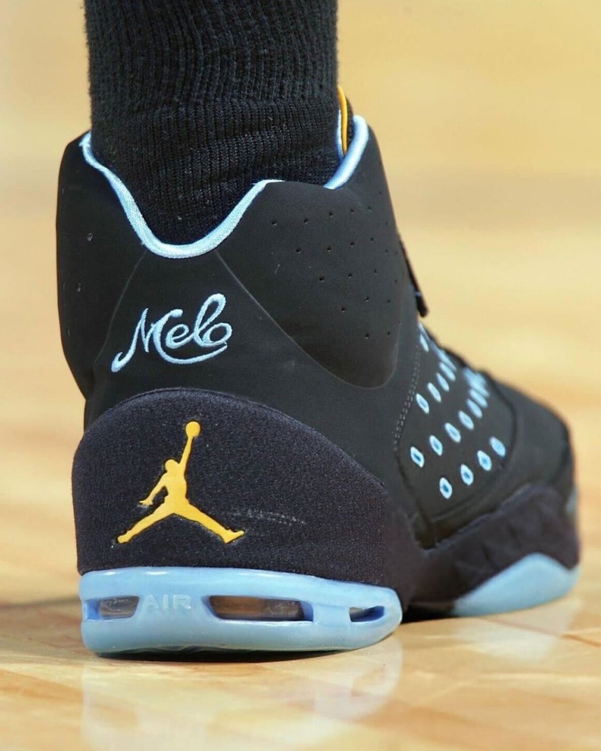 Jordan Melo 5.5 Black/Taxi 2027 JA9035-001
