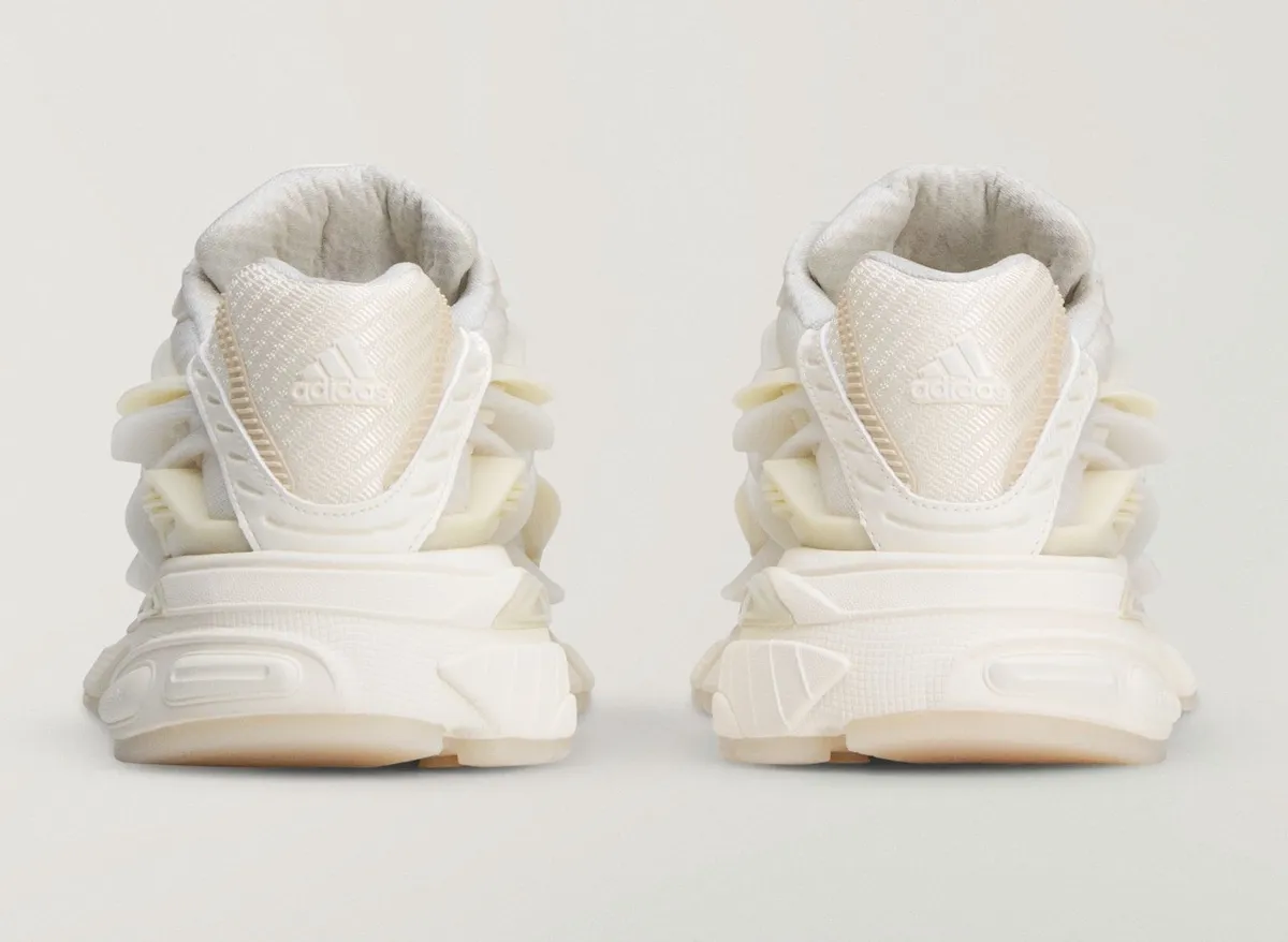 Pharrell x adidas Jellyfish Core White/Off White/Clear Brown 2026 KH6730