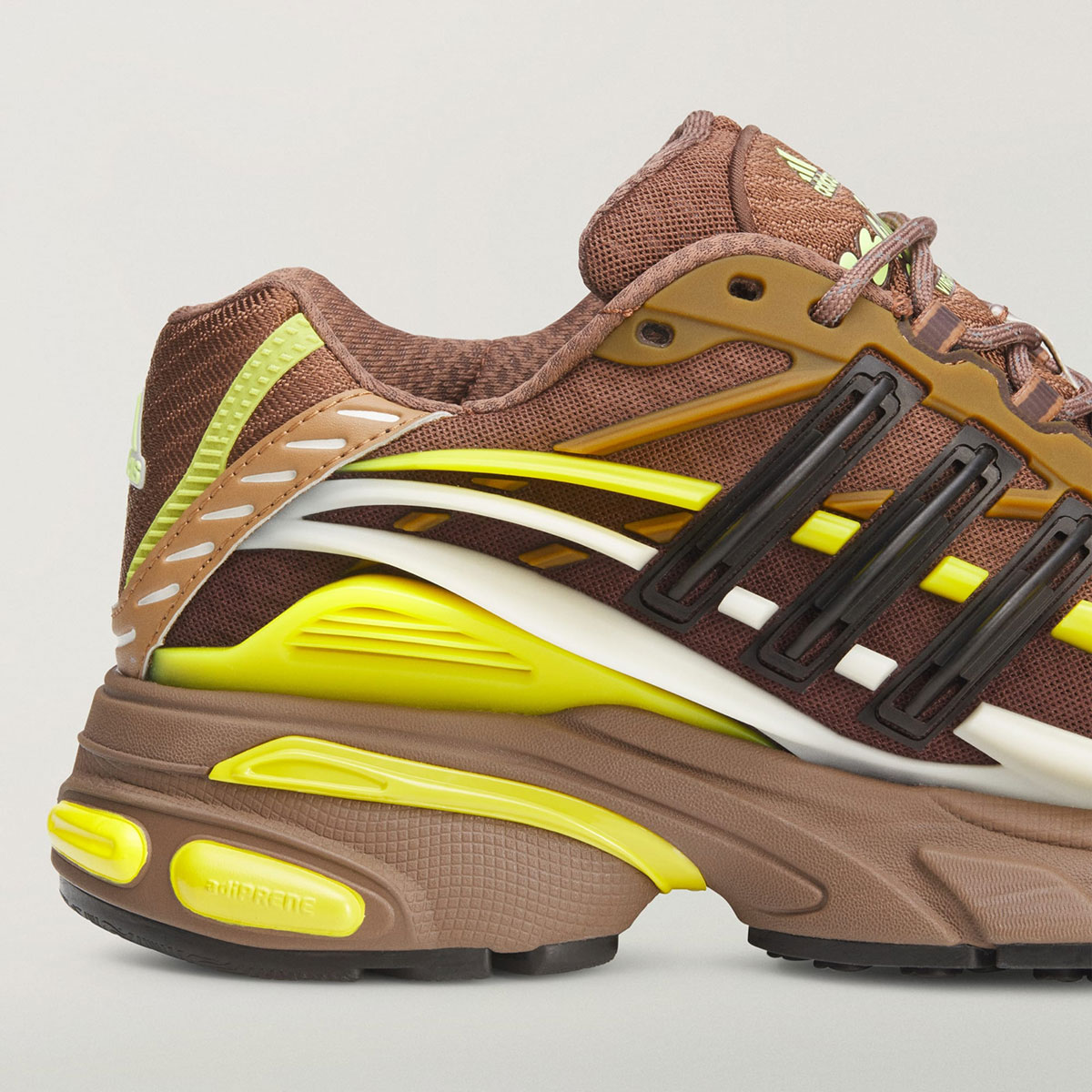 Mens Pharrell x adidas Jellyfish 2026 KK2889