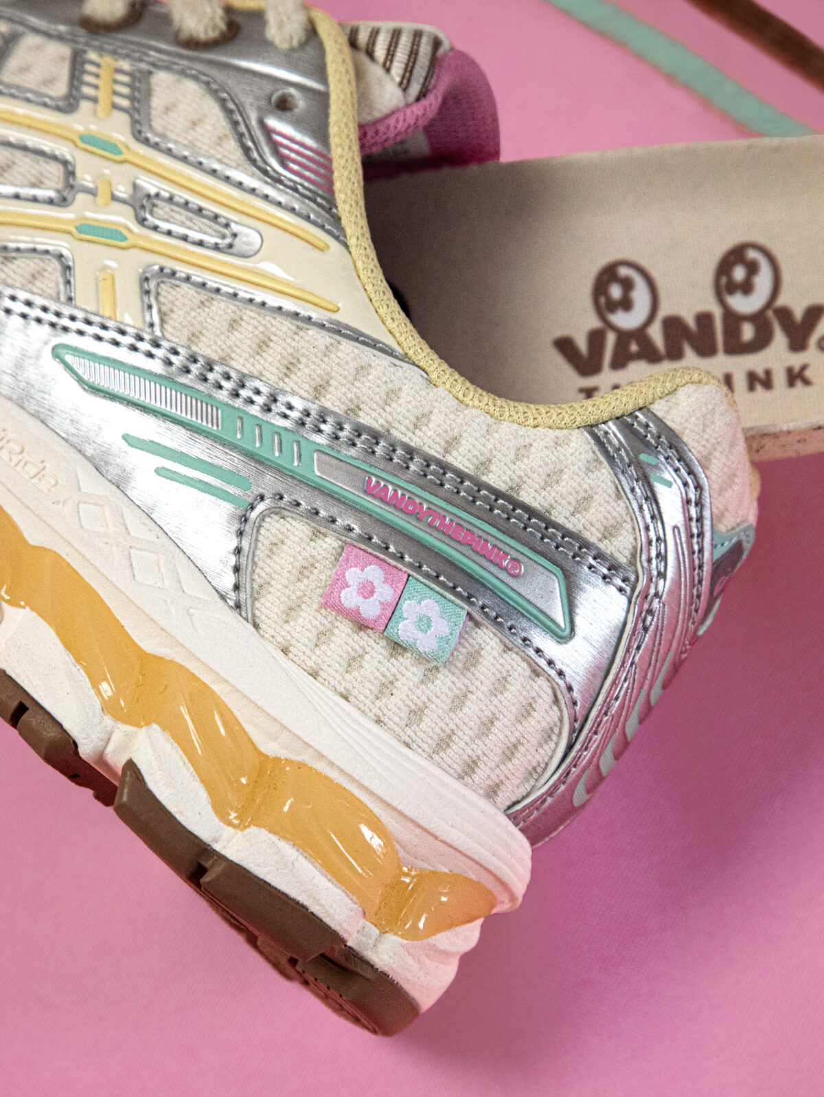 VANDYTHEPINK x ASICS Gel-Kayano 12.1 Vanilla 2026 1203B302-100