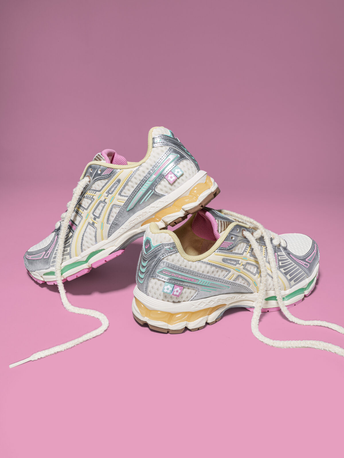 VANDYTHEPINK x ASICS Gel-Kayano 12.1 Vanilla 2026 1203B302-100