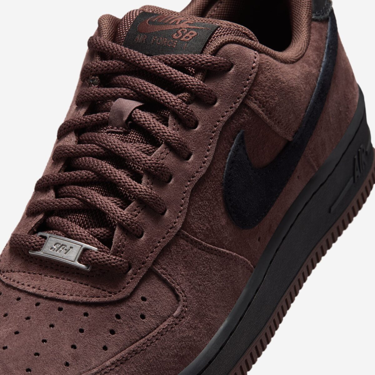 Nike SB x Air Force 1 Low Light Chocolate 2026 HM8517-201