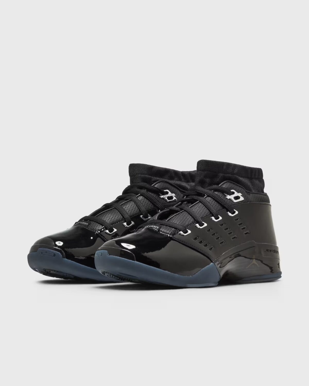 Air Jordan 17 Low Black Patent 2026 IV7640-001