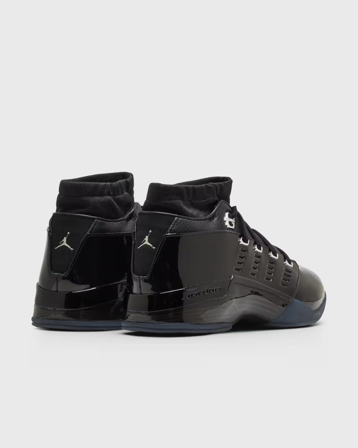 Air Jordan 17 Low Black Patent 2026 IV7640-001