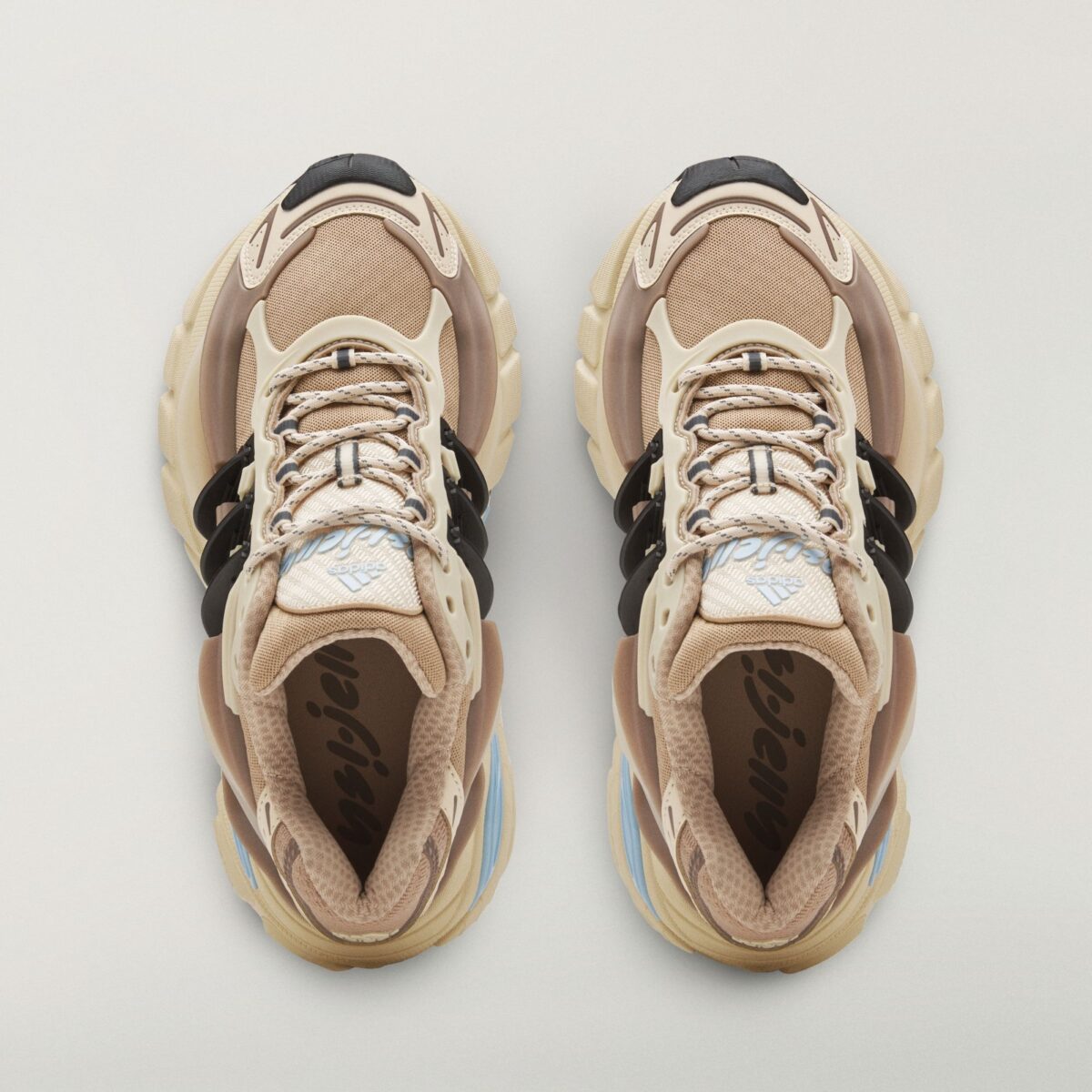 Pharrell Williams x adidas Adistar Jellyfish Crystal Sand 2026 KH6729