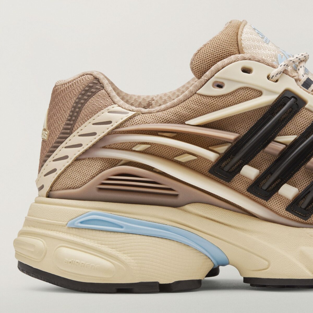 Pharrell Williams x adidas Adistar Jellyfish Crystal Sand 2026 KH6729