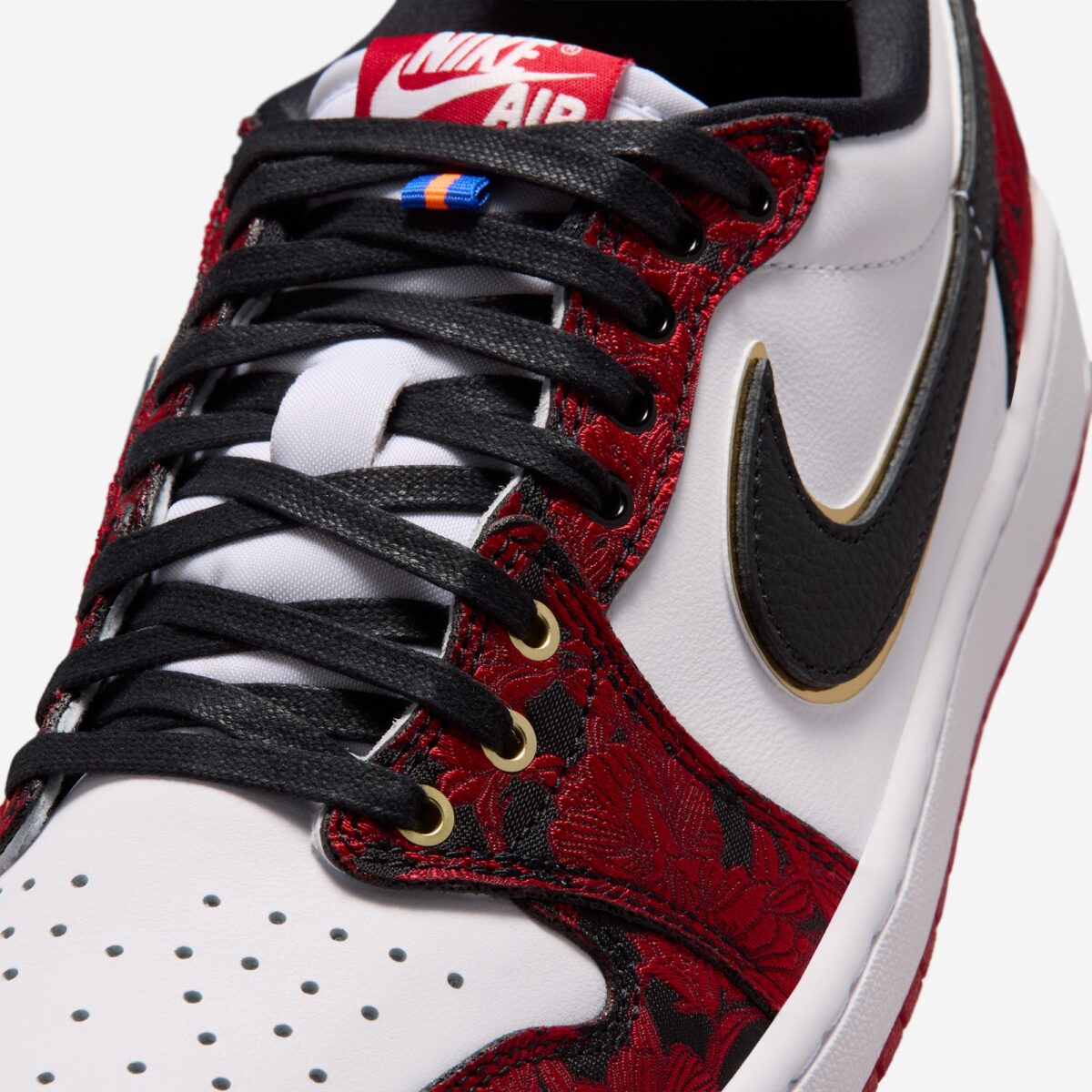 Air Jordan 1 Low OG Last Dance At The Garden 2026 IR0088-001