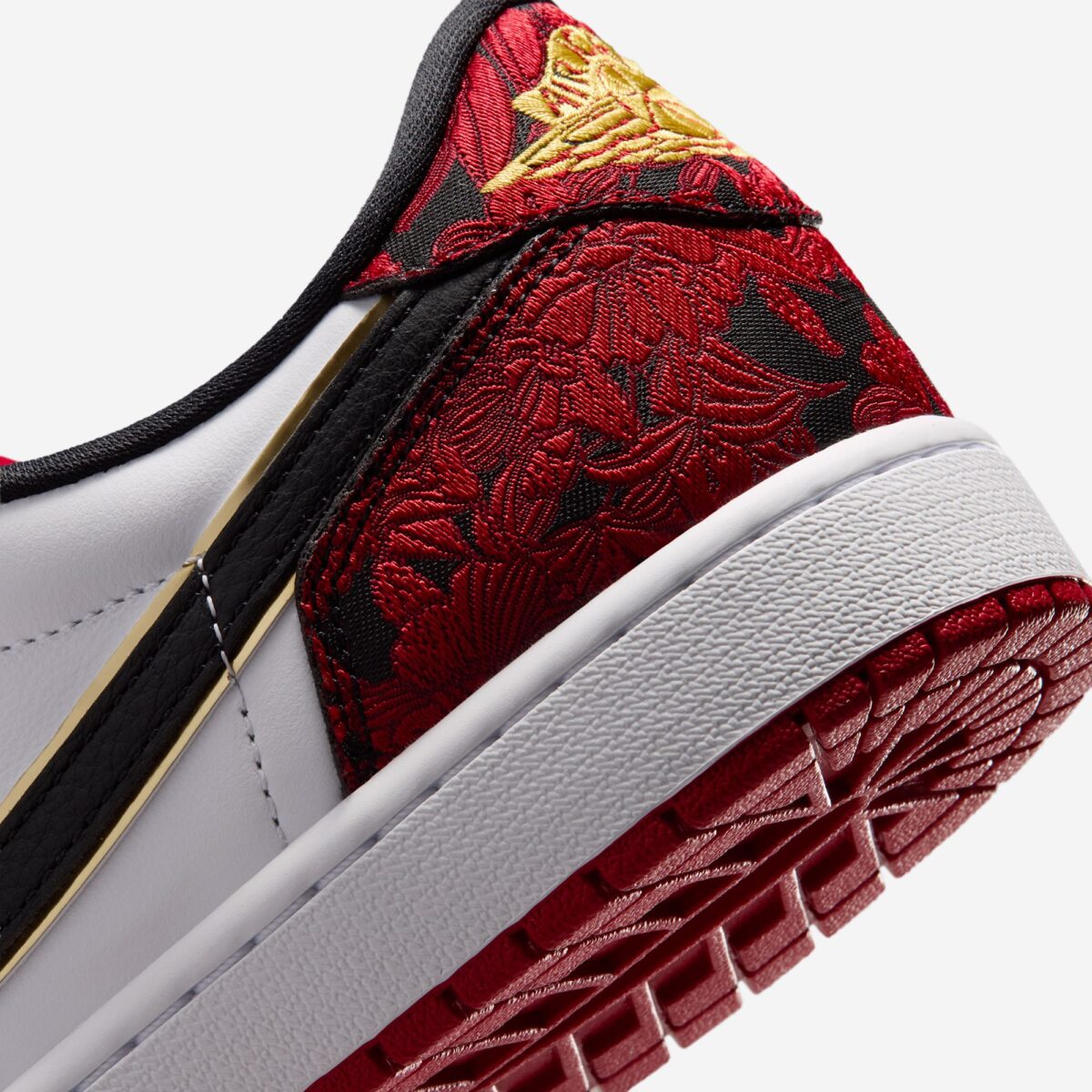 Air Jordan 1 Low OG Last Dance At The Garden 2026 IR0088-001