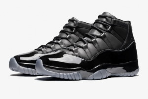 Comme des Garçons x Air Jordan 11 Triple Black 2026 IV7639-001