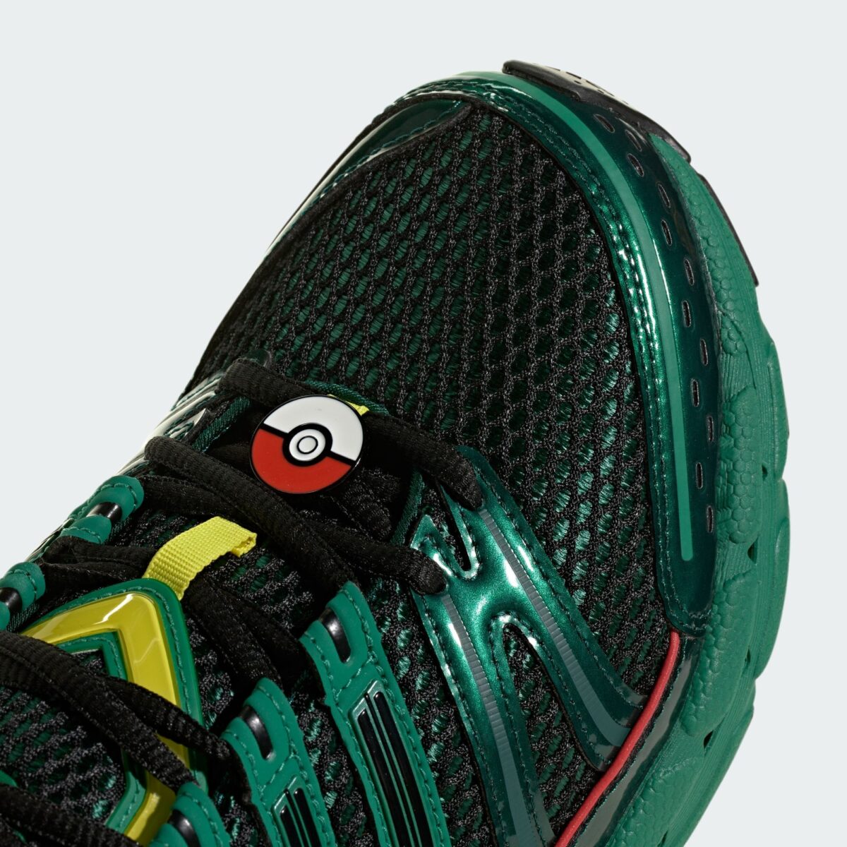 Pokémon x adidas Adistar Control 5 Rayquaza 2026 KI8179